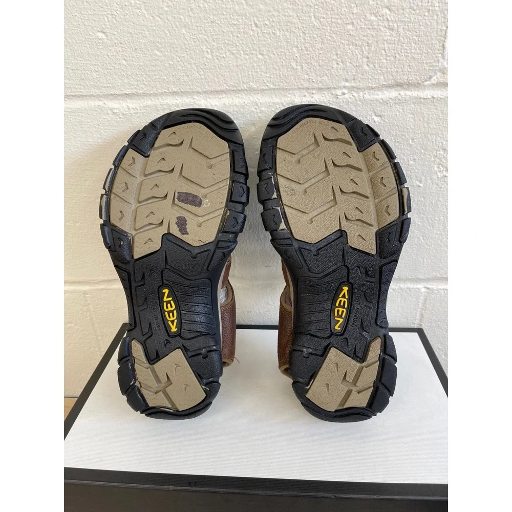 KEEN Men's Newport Closed Toe Leather Hiking Water Sandals Bison‎ Brown Size 9